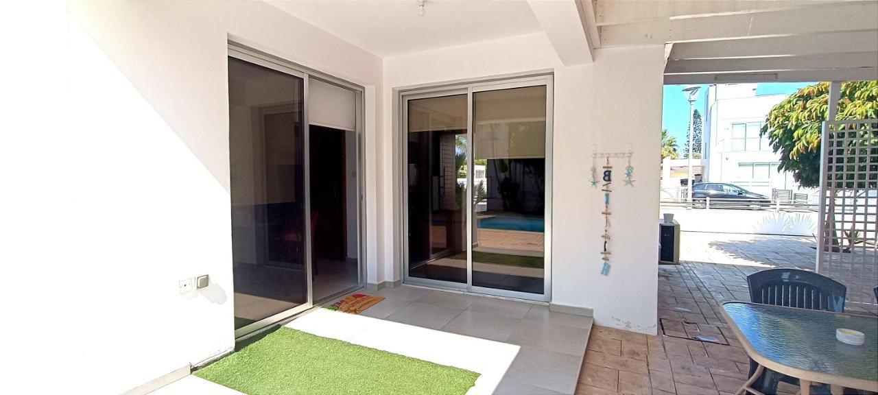 Colonial Villa 32 페르볼리아 외부 사진