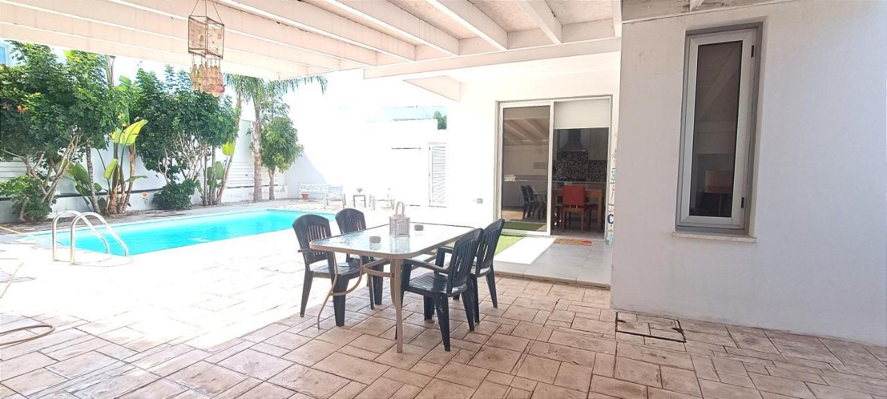 Colonial Villa 32 페르볼리아 외부 사진