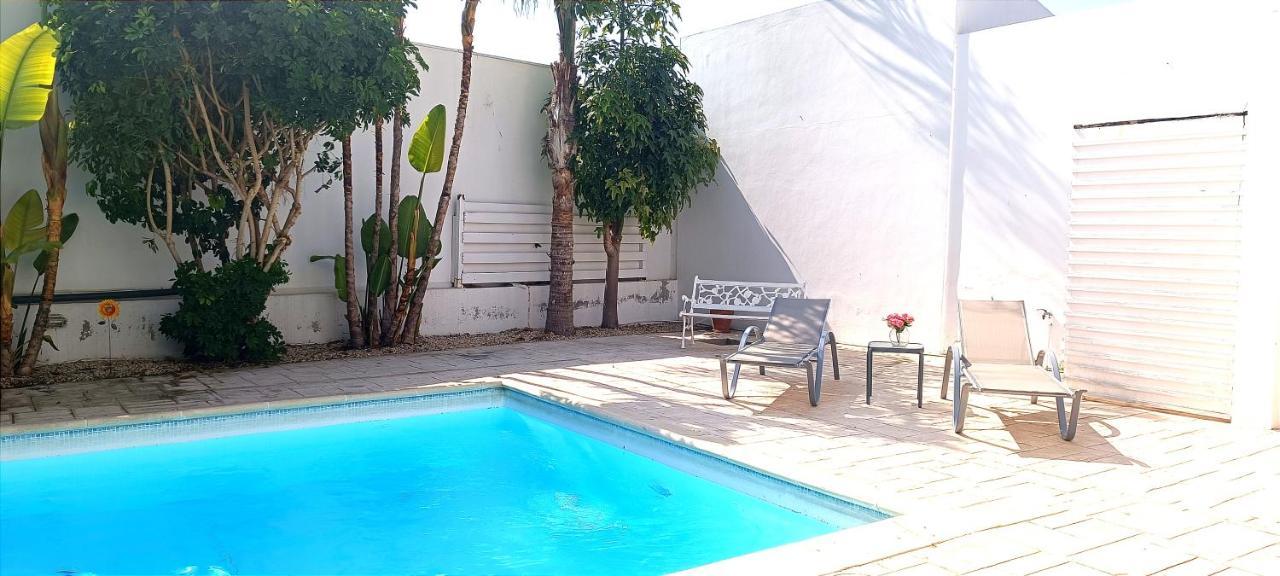 Colonial Villa 32 페르볼리아 외부 사진