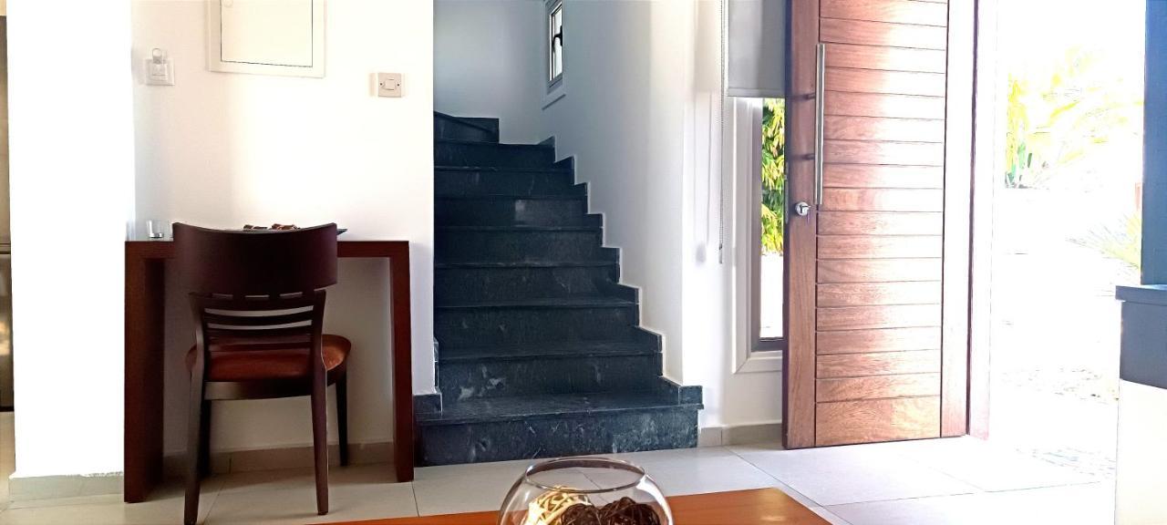 Colonial Villa 32 페르볼리아 외부 사진