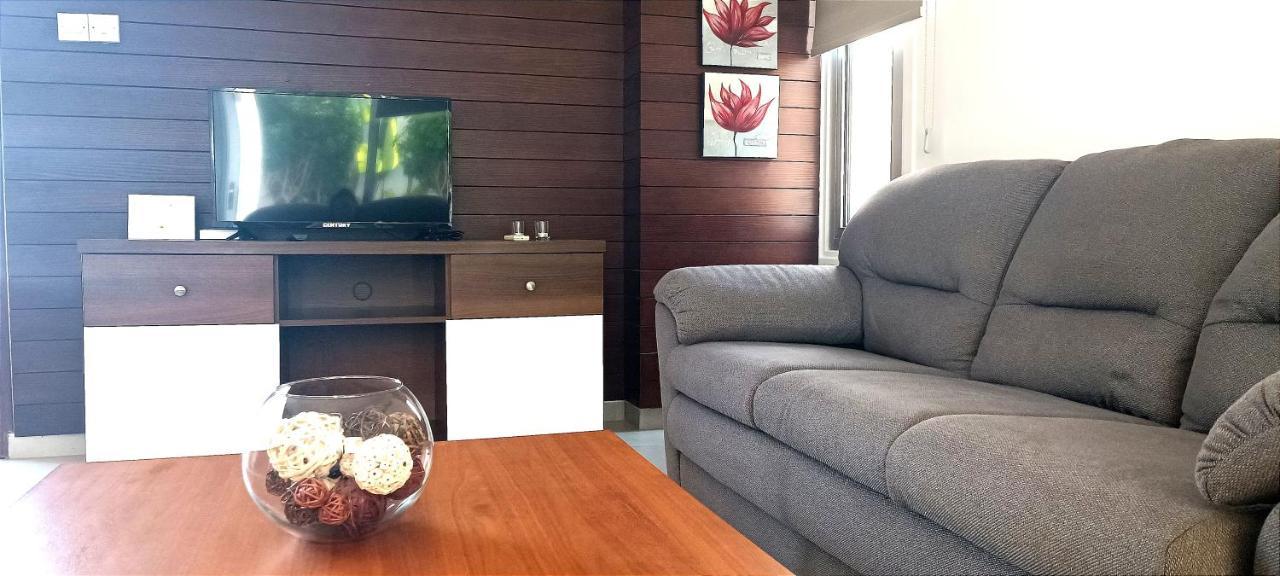 Colonial Villa 32 페르볼리아 외부 사진