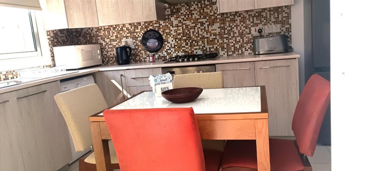 Colonial Villa 32 페르볼리아 외부 사진
